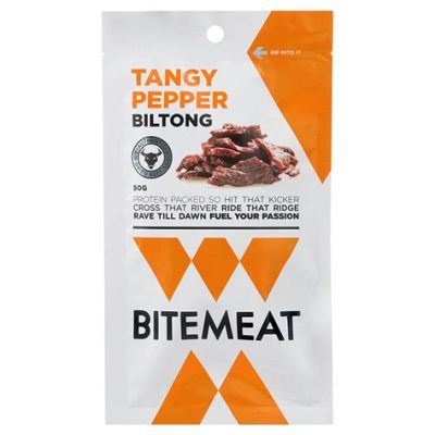  Biltong: A Tangy and Smoky Delight That Transports Your Taste Buds on an Adventurous Safari