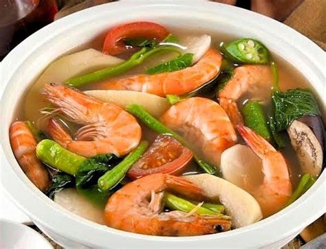  Sinigang na Hipon: A Symphony of Sour and Spicy Flavors That Will Tantalize Your Taste Buds!